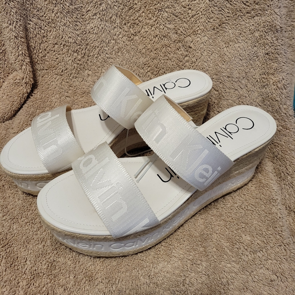 Calvin Klein Sandals Size 8 1/2 Brand New